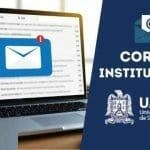 Imagen de un ordenador portátil mostrando una bandeja de entrada de correo electrónico, con un ícono de mensaje nuevo y el texto Correo Institucional de la Universidad Autónoma de San Luis Potosí. La imagen resalta la importancia de la comunicación digital en el ámbito académico.