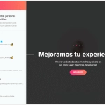 Interfaz de aplicación de citas mostrando el perfil del usuario con mensajes de nuevos matches y la opción de mejorar la experiencia en la plataforma. Destaca la función de visualizar todos los matches y chats en un solo lugar.